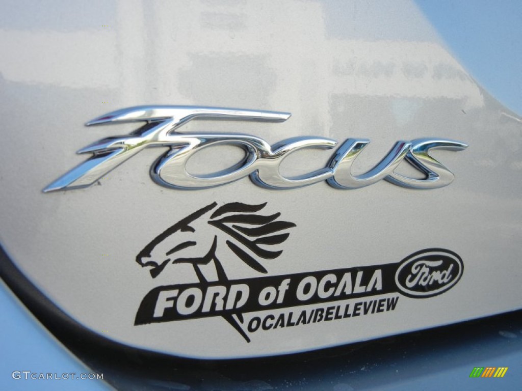 2012 Focus SE Sedan - Ingot Silver Metallic / Stone photo #4