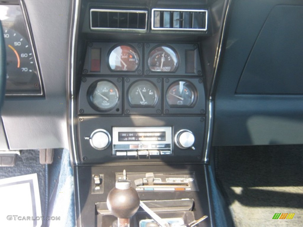 1982 Chevrolet Corvette Coupe Gauges Photo #54763015