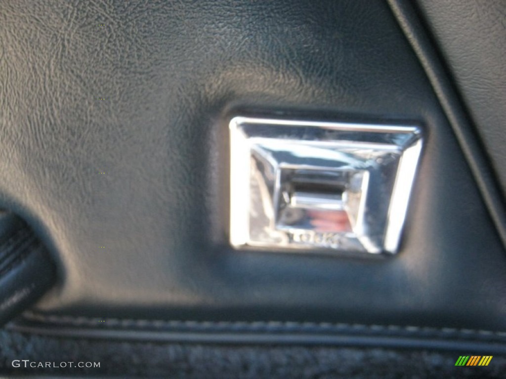 1982 Corvette Coupe - Silver Blue / Dark Blue photo #16