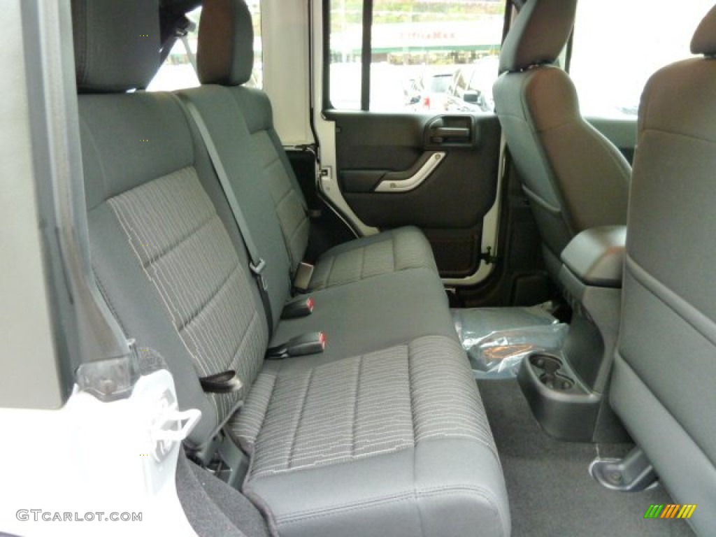Black Interior 2012 Jeep Wrangler Unlimited Rubicon 4x4 Photo #54765045