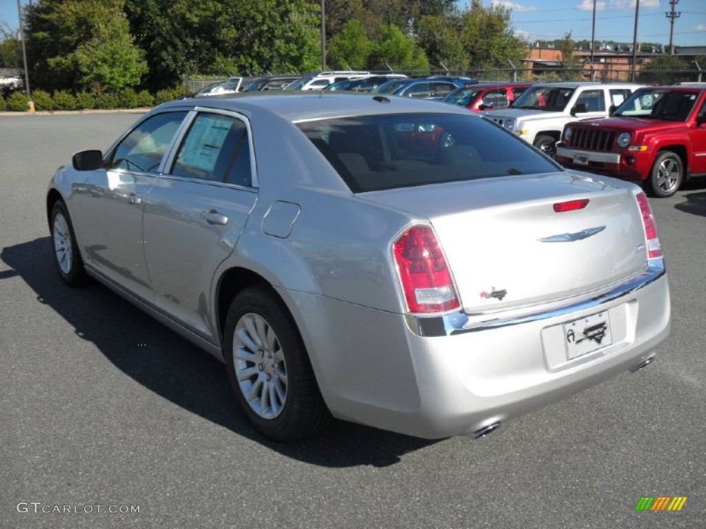 2012 300  - Bright Silver Metallic / Black photo #2