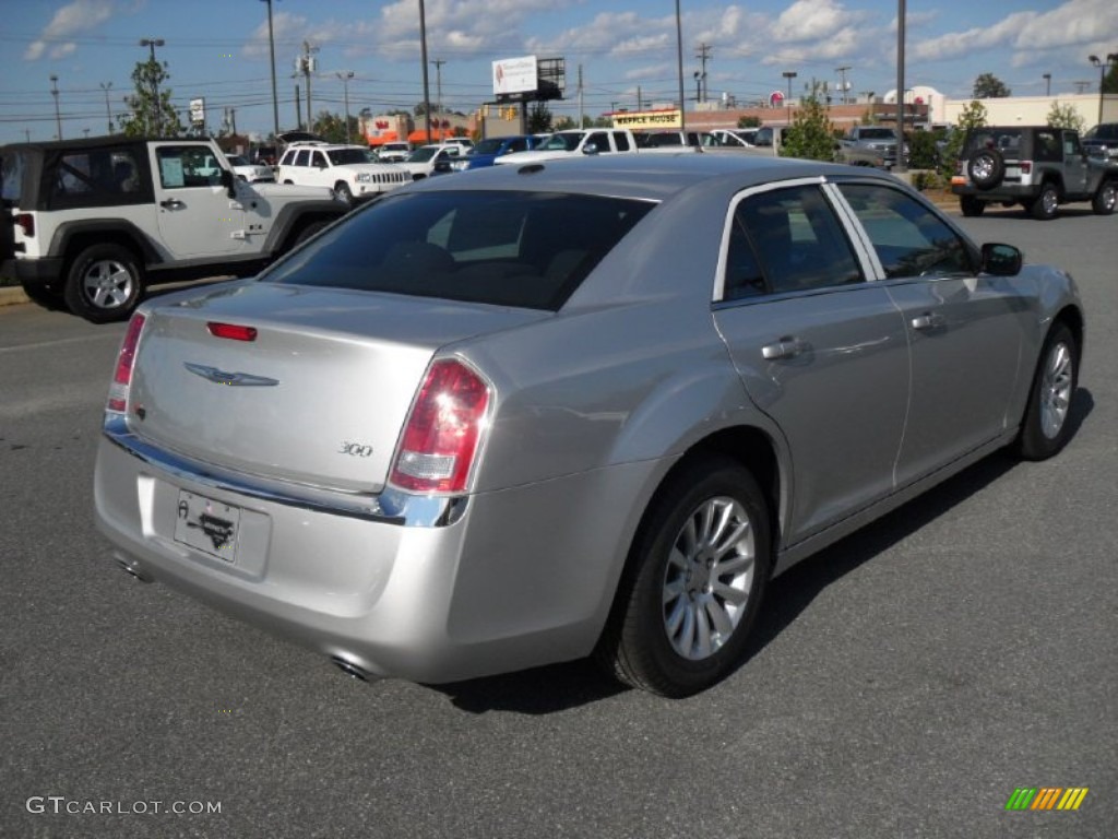 2012 300  - Bright Silver Metallic / Black photo #4