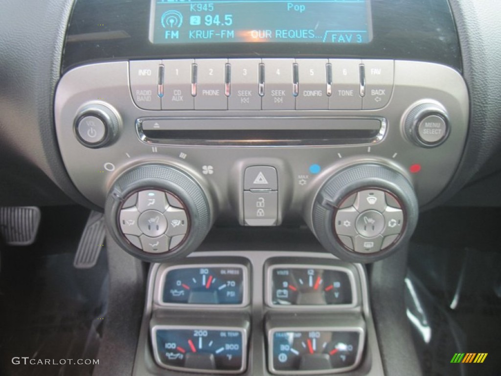 2010 Chevrolet Camaro SS Coupe Controls Photo #54768510