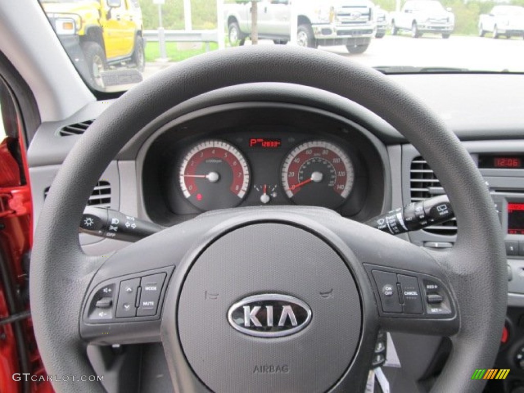 2010 Kia Rio Rio5 LX Hatchback Gray Steering Wheel Photo #54769362