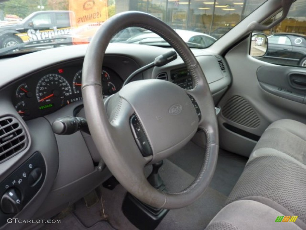 2002 Ford F150 XL Regular Cab 4x4 Medium Graphite Steering Wheel Photo #54770694