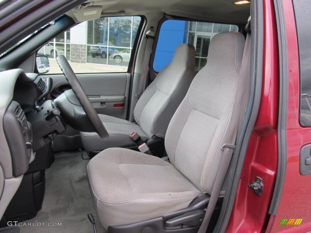 2004 Venture LS - Sport Red Metallic / Medium Gray photo #7