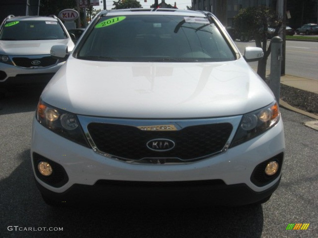 2011 Sorento EX V6 AWD - Snow White Pearl / Beige photo #3