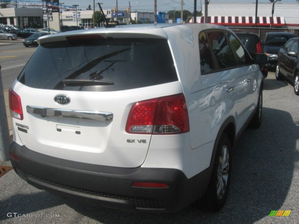 2011 Sorento EX V6 AWD - Snow White Pearl / Beige photo #6