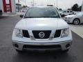 2005 Avalanche White Nissan Frontier SE King Cab 4x4  photo #2
