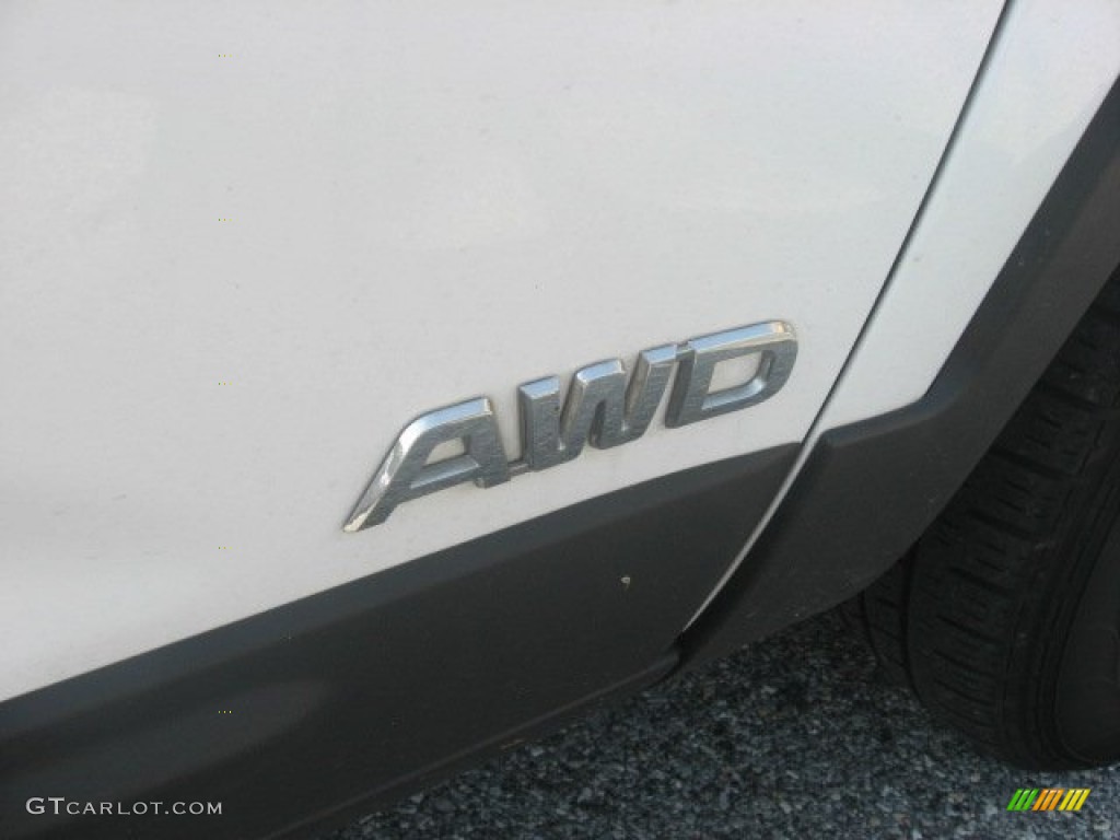 2011 Sorento EX V6 AWD - Snow White Pearl / Beige photo #54