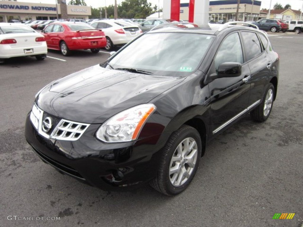 2011 Rogue SL AWD - Wicked Black / Black photo #3