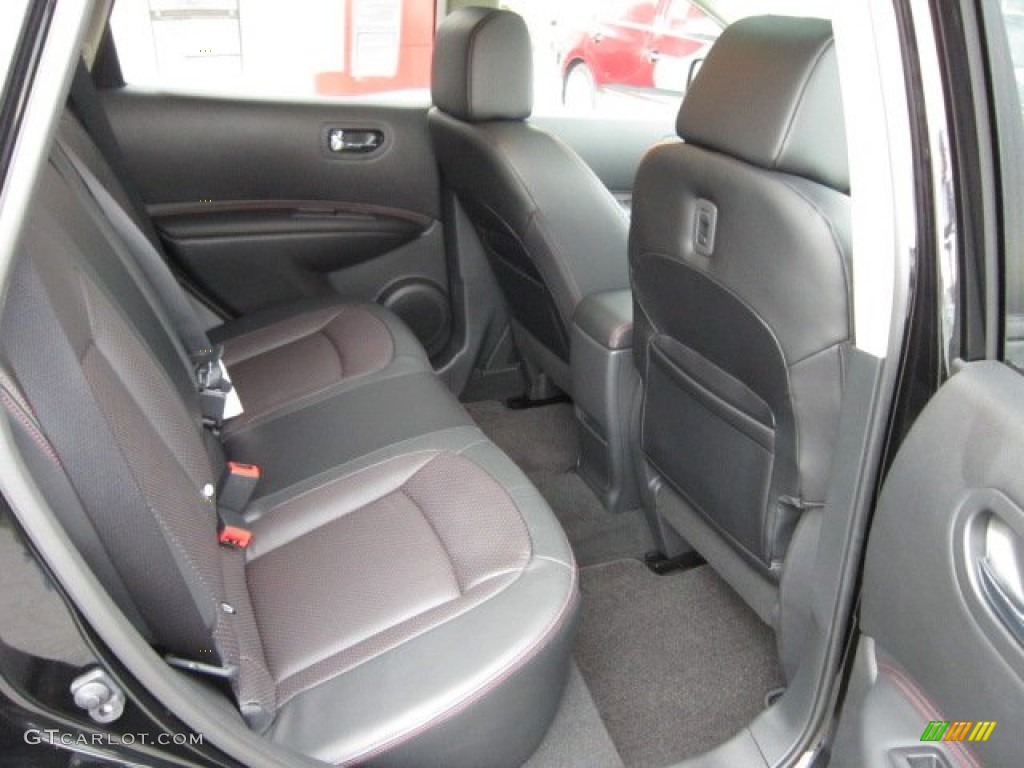 2011 Rogue SL AWD - Wicked Black / Black photo #11