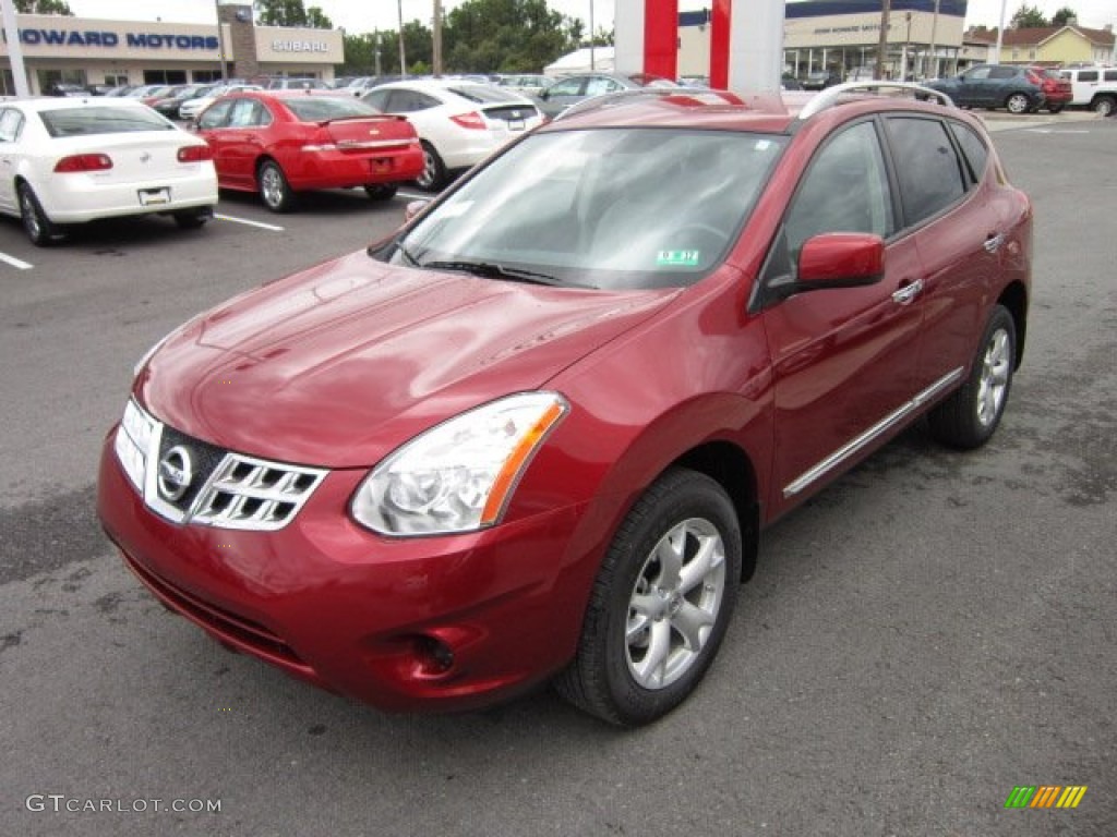 2011 Rogue SV AWD - Cayenne Red / Gray photo #3