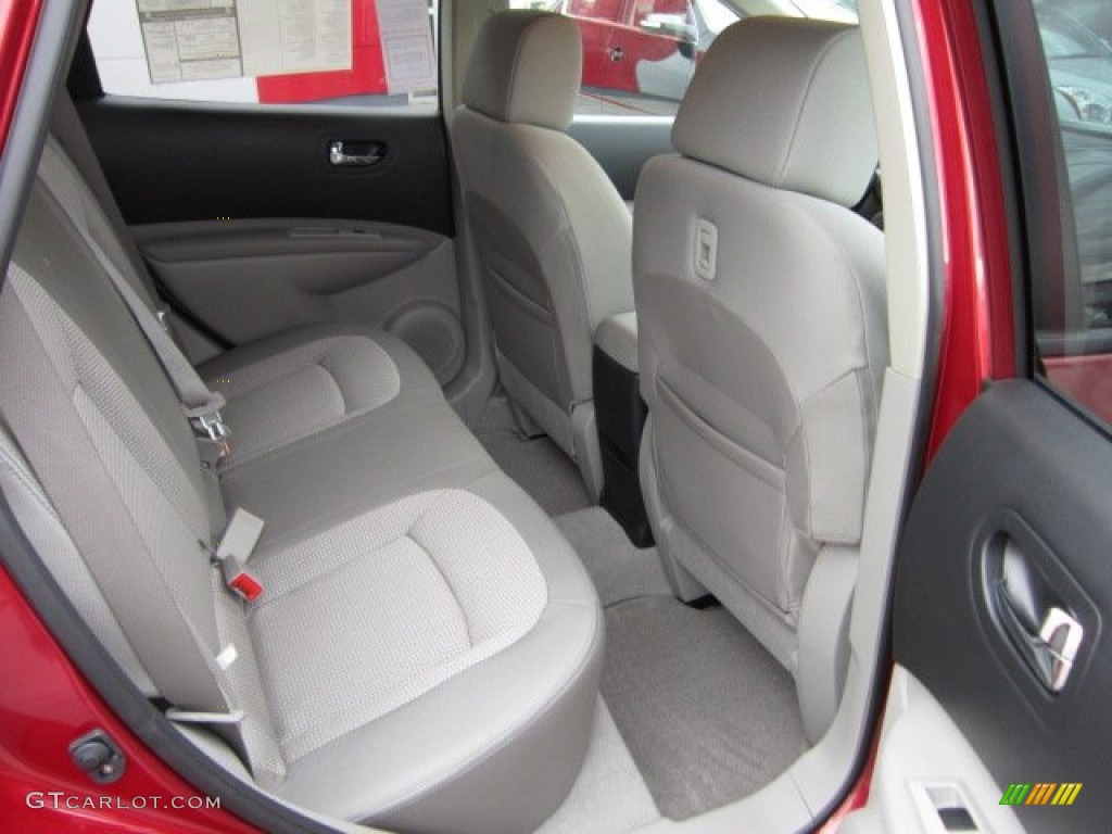 2011 Rogue SV AWD - Cayenne Red / Gray photo #11