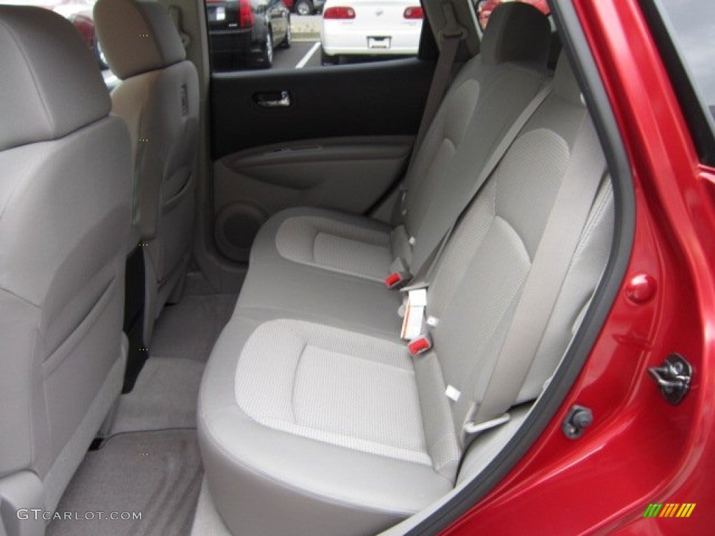 2011 Rogue SV AWD - Cayenne Red / Gray photo #13