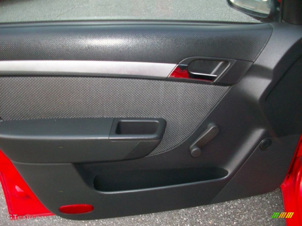 2010 Aveo LT Sedan - Victory Red / Charcoal photo #9