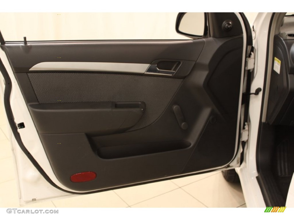 2010 Aveo LT Sedan - Summit White / Charcoal photo #5