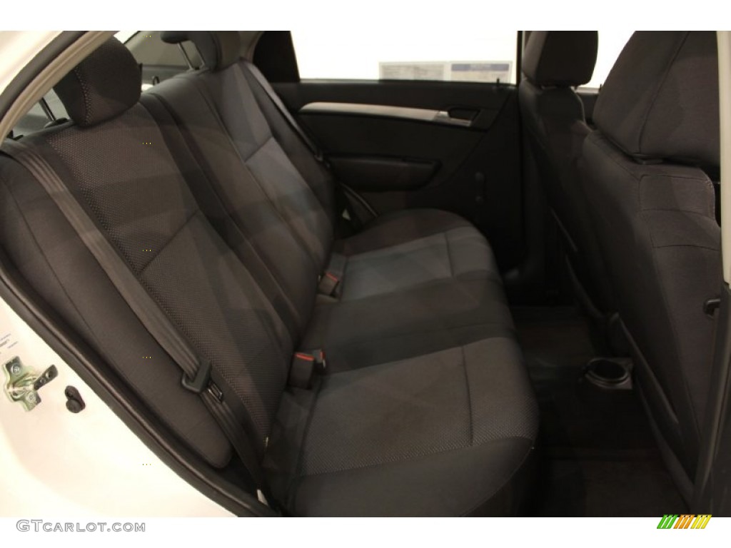 2010 Aveo LT Sedan - Summit White / Charcoal photo #11