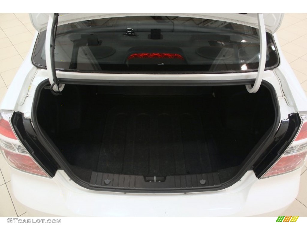 2010 Aveo LT Sedan - Summit White / Charcoal photo #14