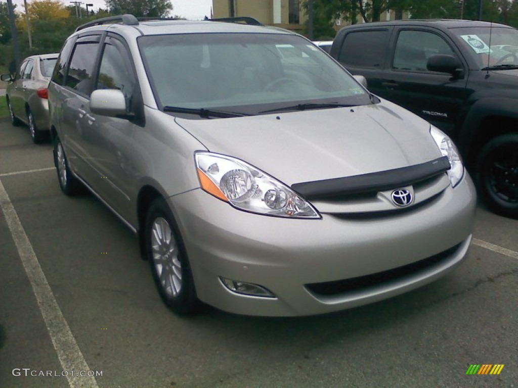 2010 Sienna XLE - Silver Shadow Pearl / Stone photo #1