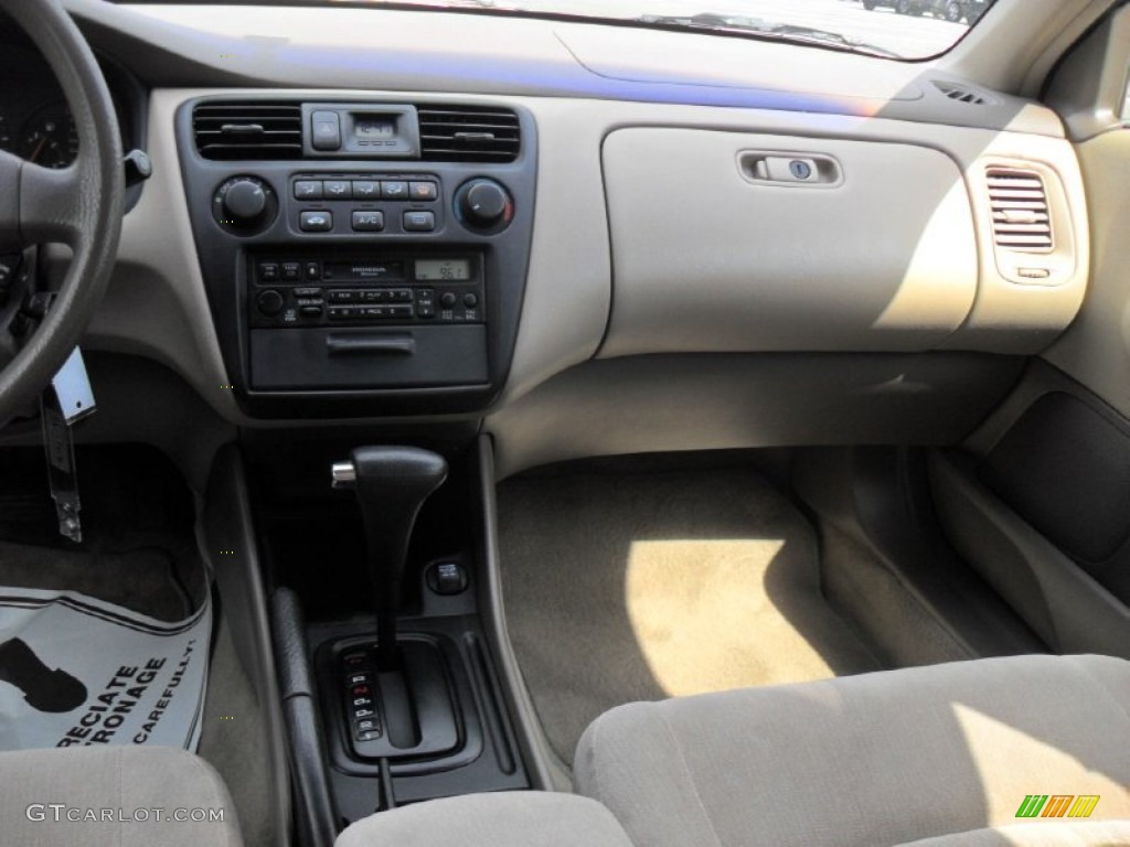 1999 Accord LX Sedan - Heather Mist Metallic / Ivory photo #14