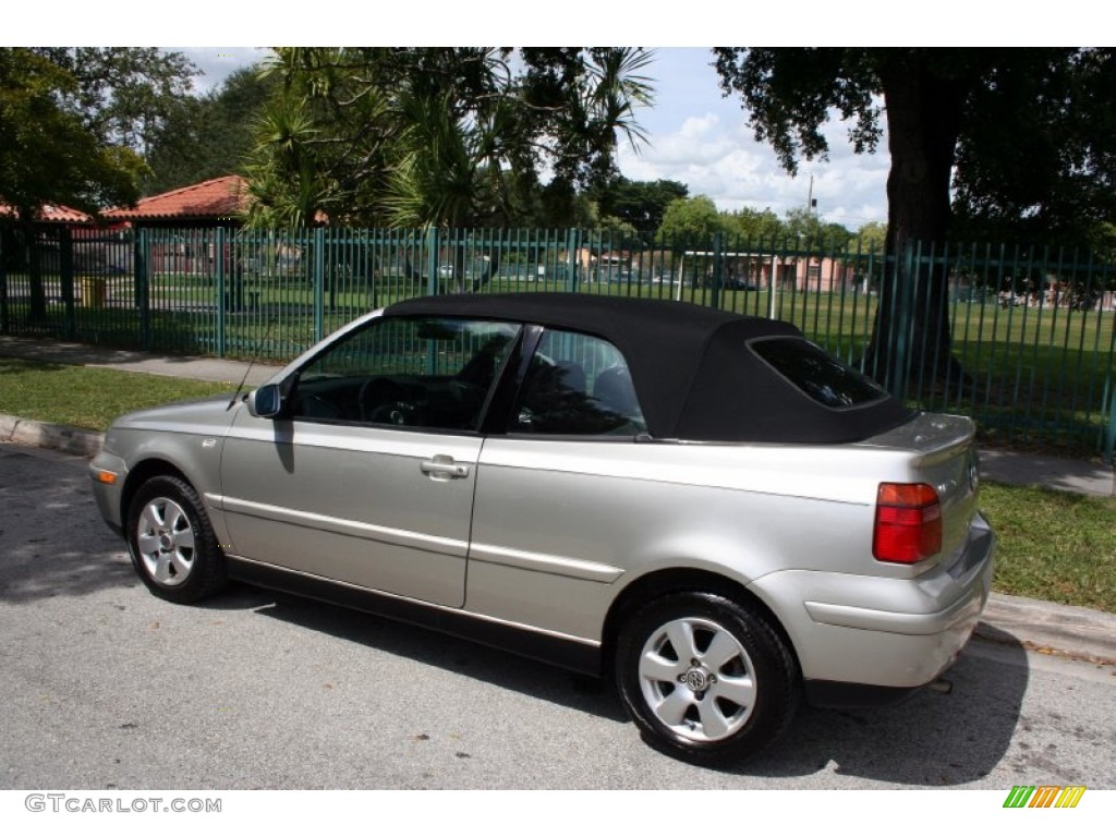 2001 Cabrio GLX - Desert Wind Metallic / Black photo #5