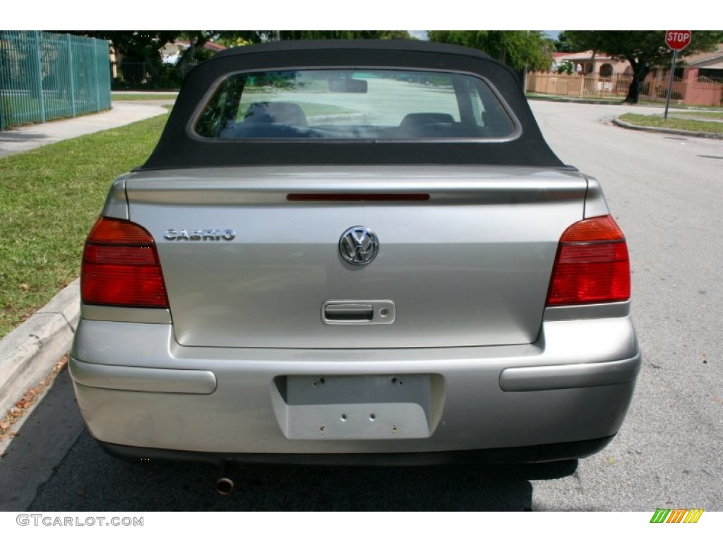 2001 Cabrio GLX - Desert Wind Metallic / Black photo #18