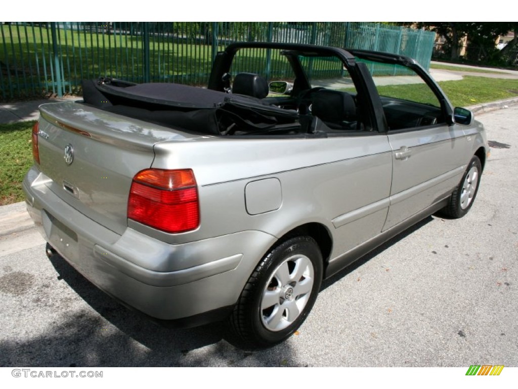 2001 Cabrio GLX - Desert Wind Metallic / Black photo #20