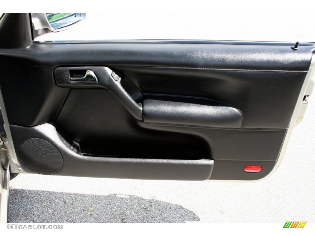 2001 Cabrio GLX - Desert Wind Metallic / Black photo #34