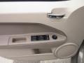 Light Khaki Metallic - Caliber SE Photo No. 12
