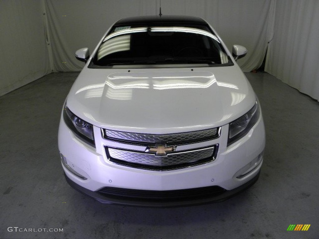 White Diamond Tricoat 2012 Chevrolet Volt Hatchback Exterior Photo #54789096