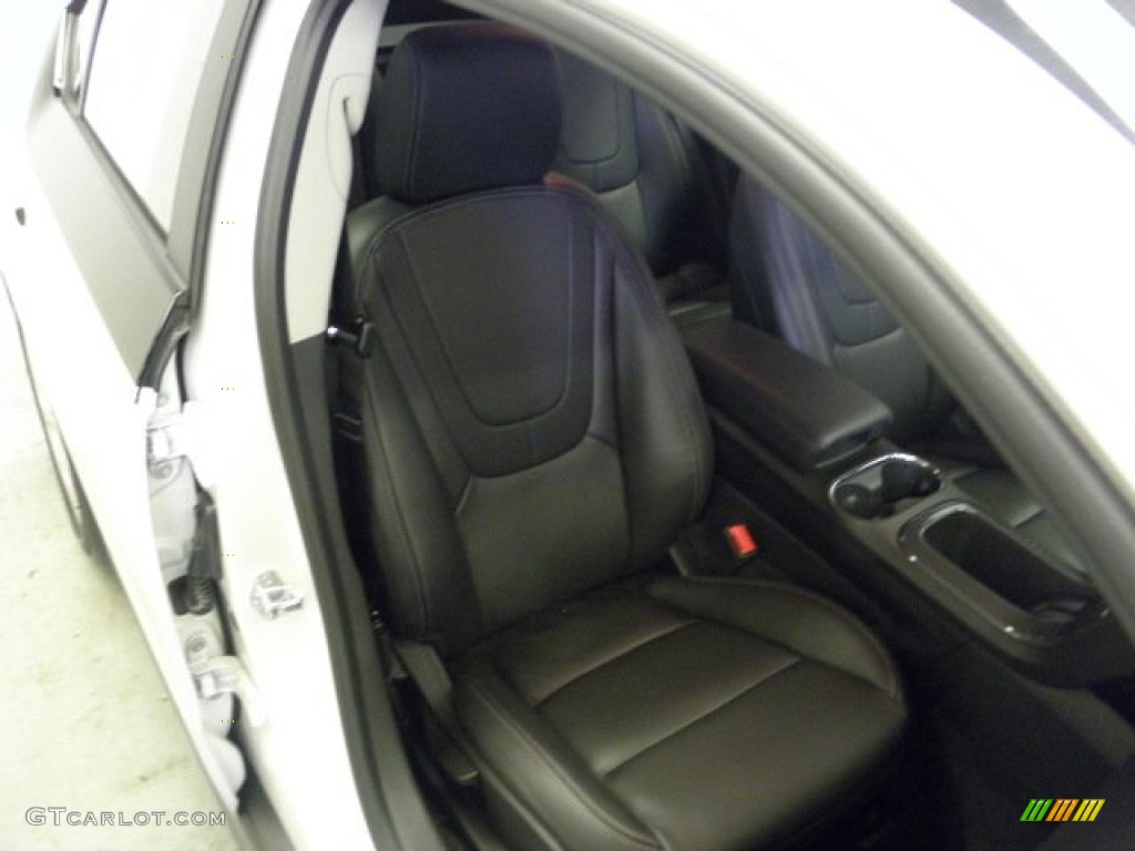 2012 Volt Hatchback - White Diamond Tricoat / Jet Black/Dark Accents photo #8