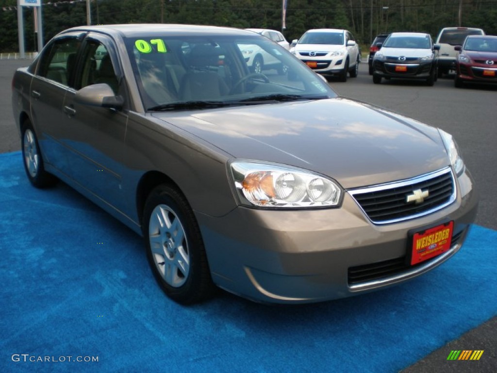 2007 Malibu LT Sedan - Amber Bronze Metallic / Titanium Gray photo #5