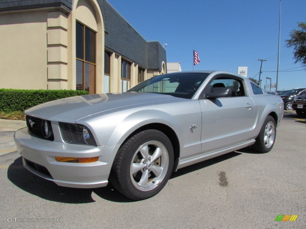 2009 Mustang GT Premium Coupe - Brilliant Silver Metallic / Dark Charcoal photo #7