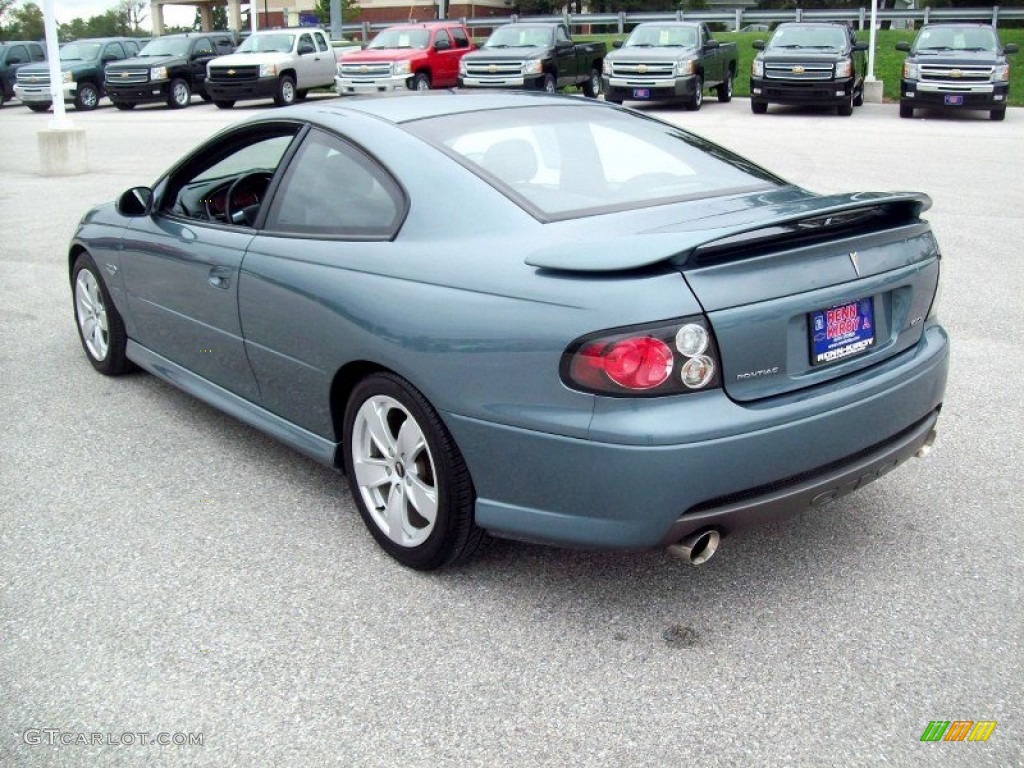 2006 GTO Coupe - Cyclone Gray Metallic / Black photo #2