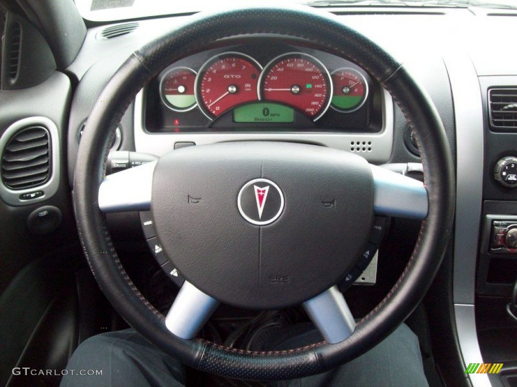 2006 Pontiac GTO Coupe Black Steering Wheel Photo #54794631