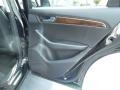 Brilliant Black - Q5 3.2 quattro Photo No. 22