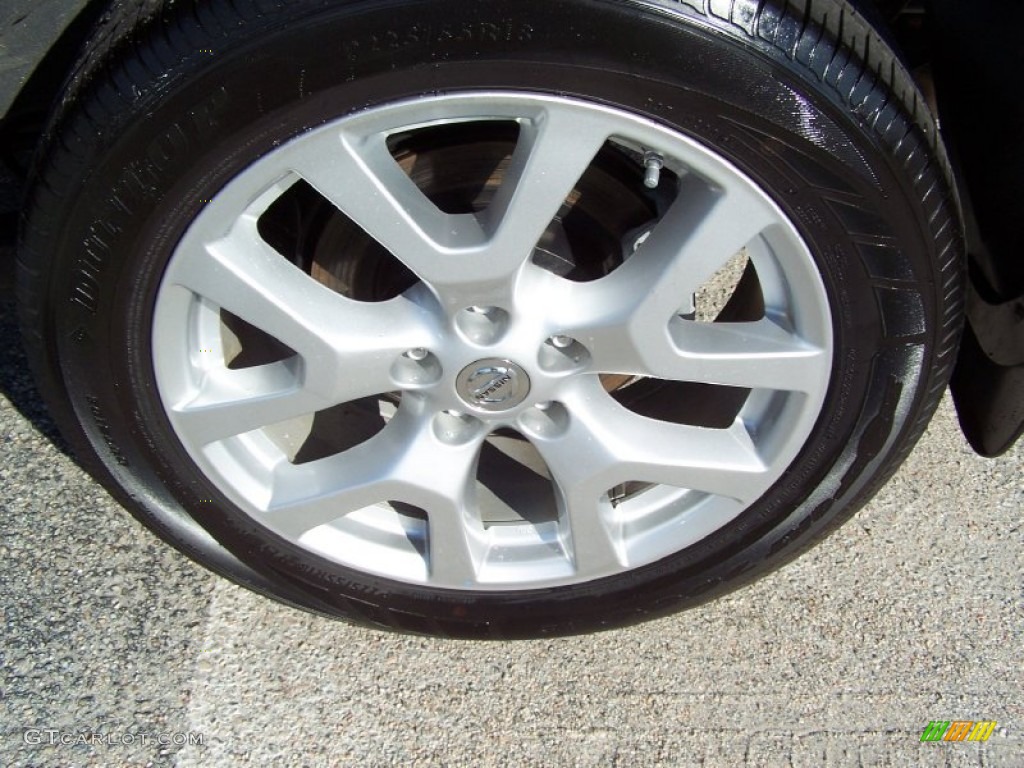 2011 Rogue SL AWD - Pearl White / Gray photo #4