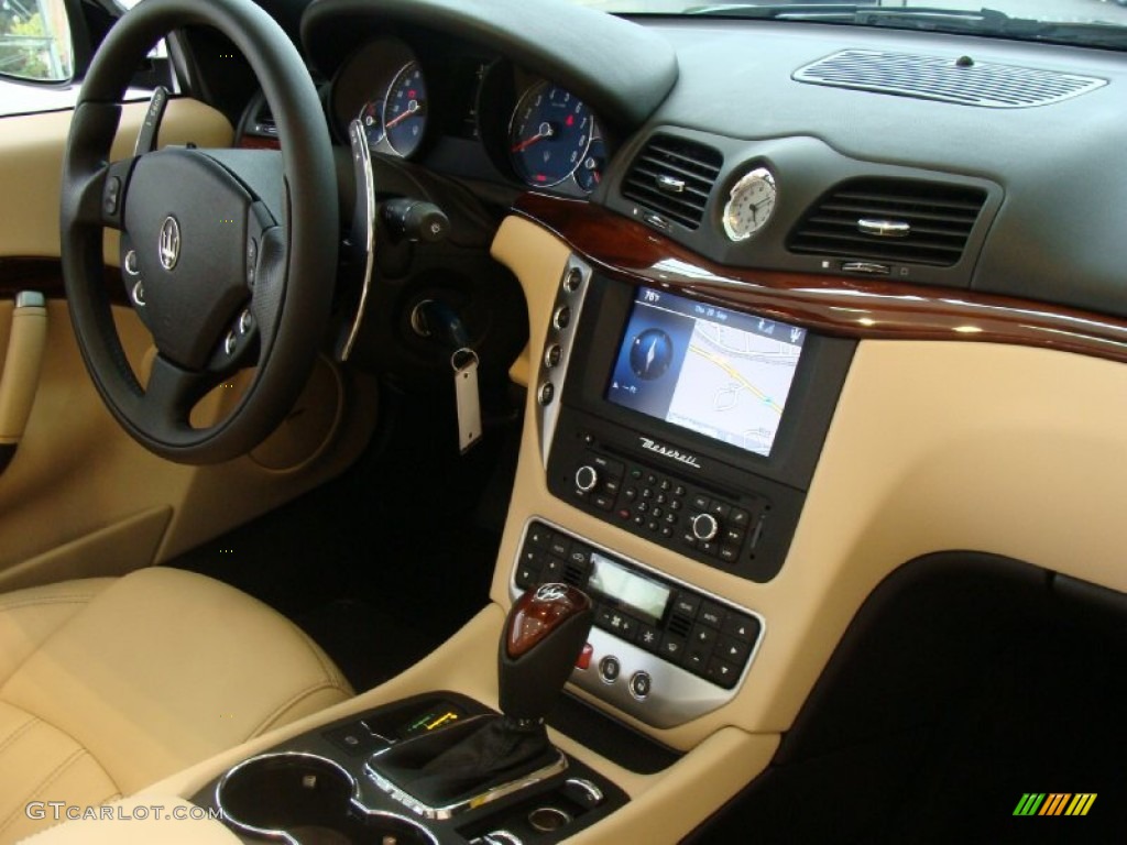 2012 Maserati GranTurismo Convertible GranCabrio Sabbia Dashboard Photo #54801562