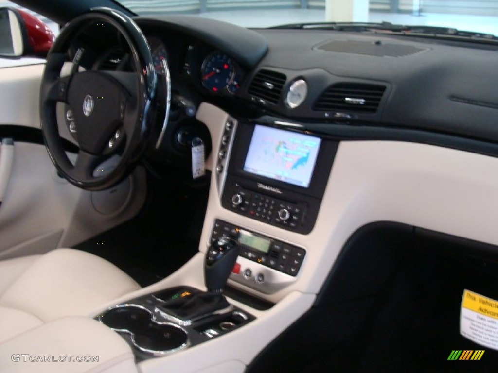 2012 Maserati GranTurismo Convertible GranCabrio Pearl Beige Dashboard Photo #54801841