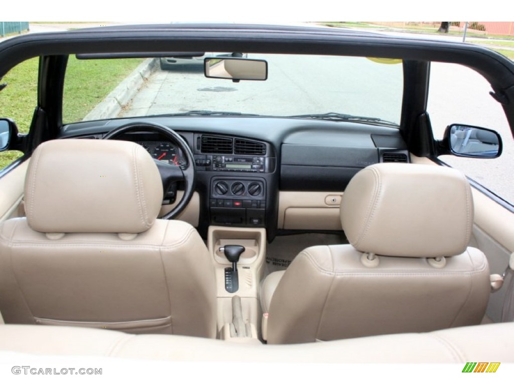 2002 Cabrio GLS - Black / Beige photo #56