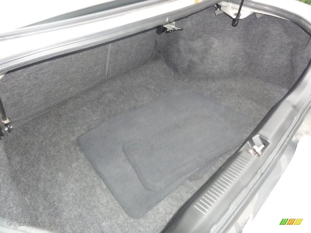 2003 Ford Escort ZX2 Coupe Trunk Photo #54803662
