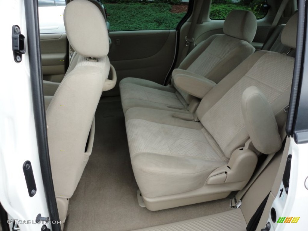 2004 MPV LX - Rally White / Beige photo #13
