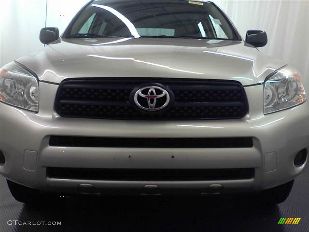2007 RAV4 I4 - Classic Silver Metallic / Ash Gray photo #2