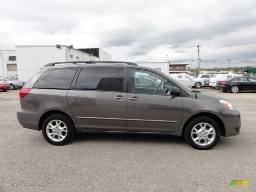 Phantom Gray Pearl 2005 Toyota Sienna LE AWD Exterior Photo #54809806