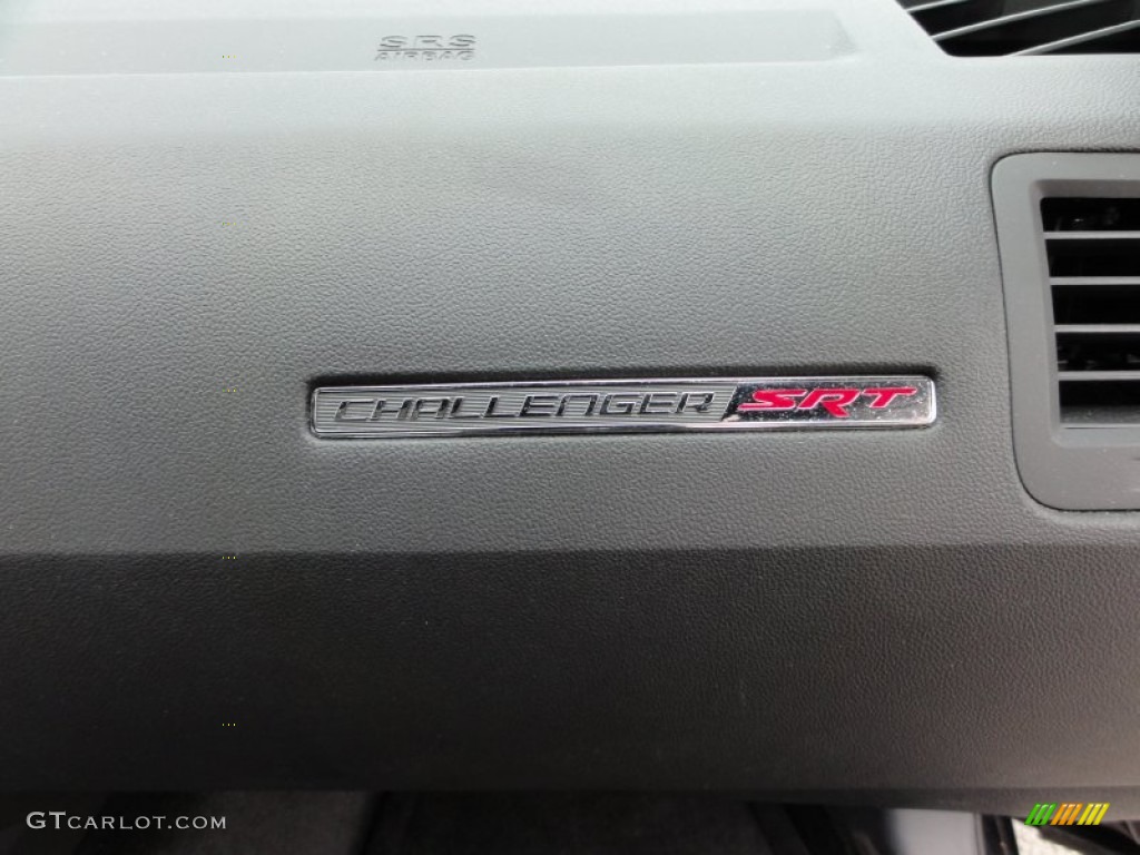 2010 Dodge Challenger SRT8 Marks and Logos Photo #54811664