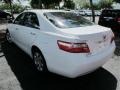 Super White - Camry LE Photo No. 3
