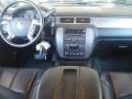 Ebony 2007 Chevrolet Avalanche Z71 4WD Dashboard