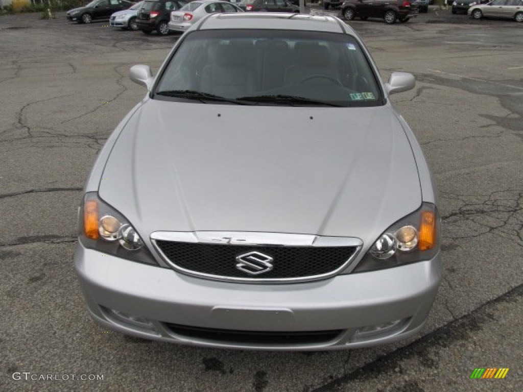 2004 Verona EX - Titanium Silver Metallic / Gray photo #6