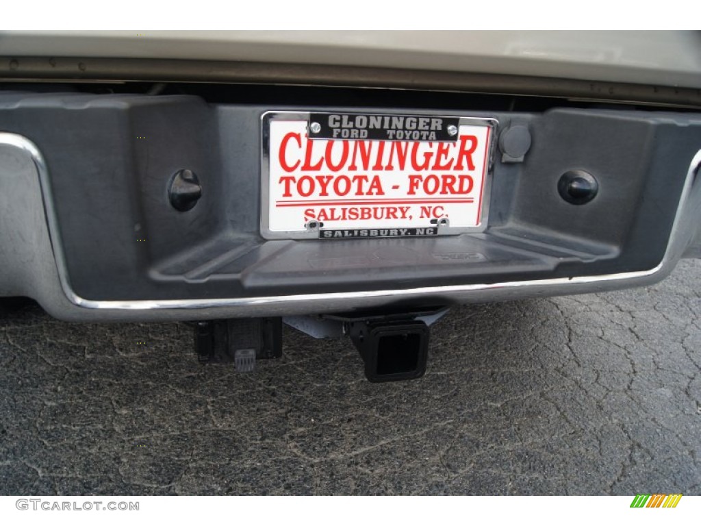 2005 F150 Lariat SuperCrew - Arizona Beige Metallic / Tan photo #17